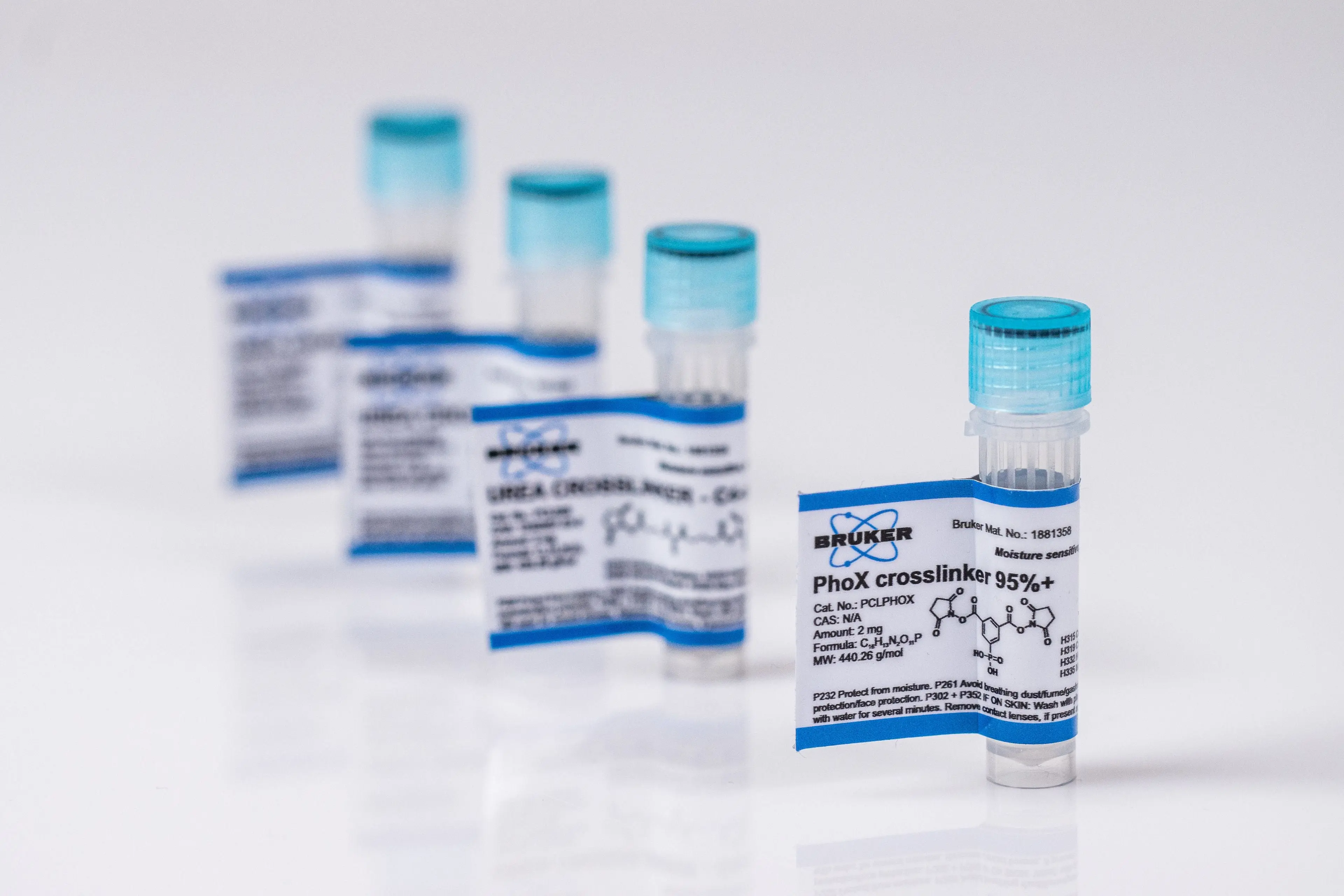 PhoX crosslinker for mass spectrometry