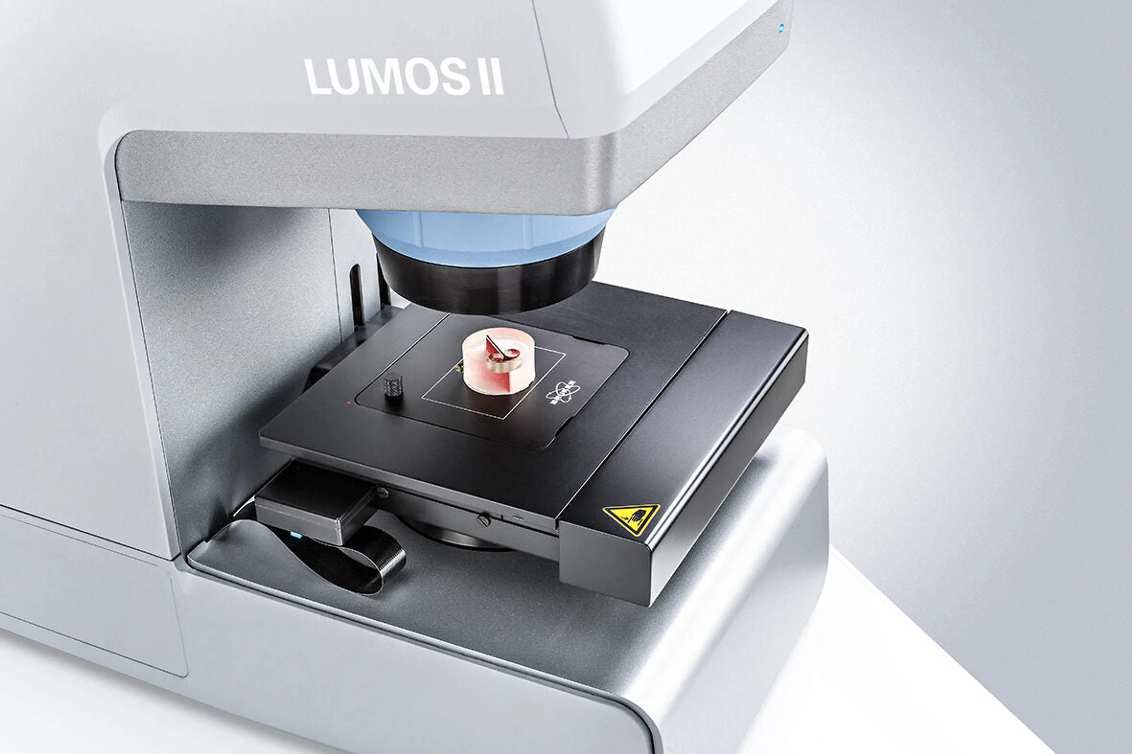 S9003: LUMOS II - Introduction in measurement and data evaluation
