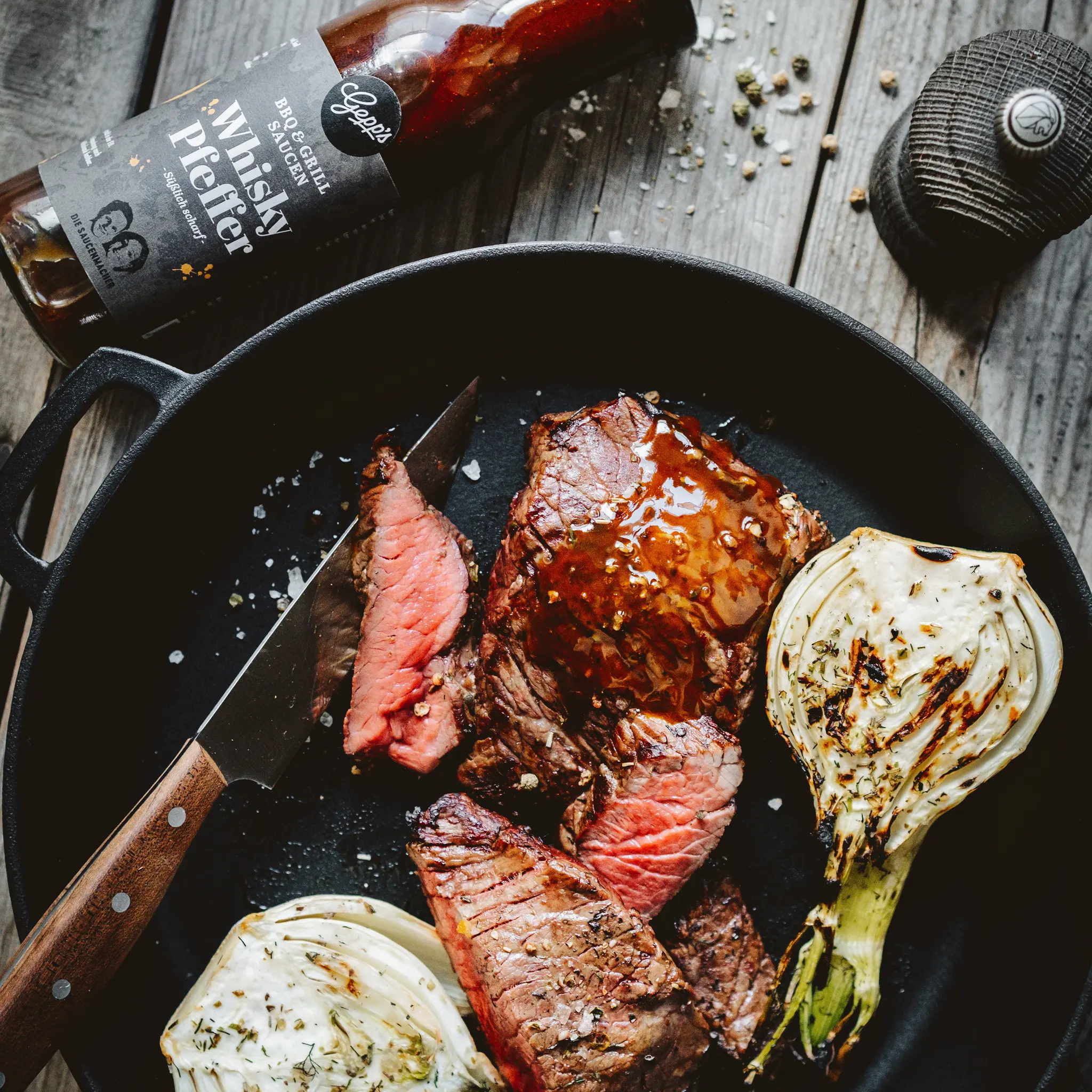 Whisky Pfeffer Sauce zum Grillfleisch
