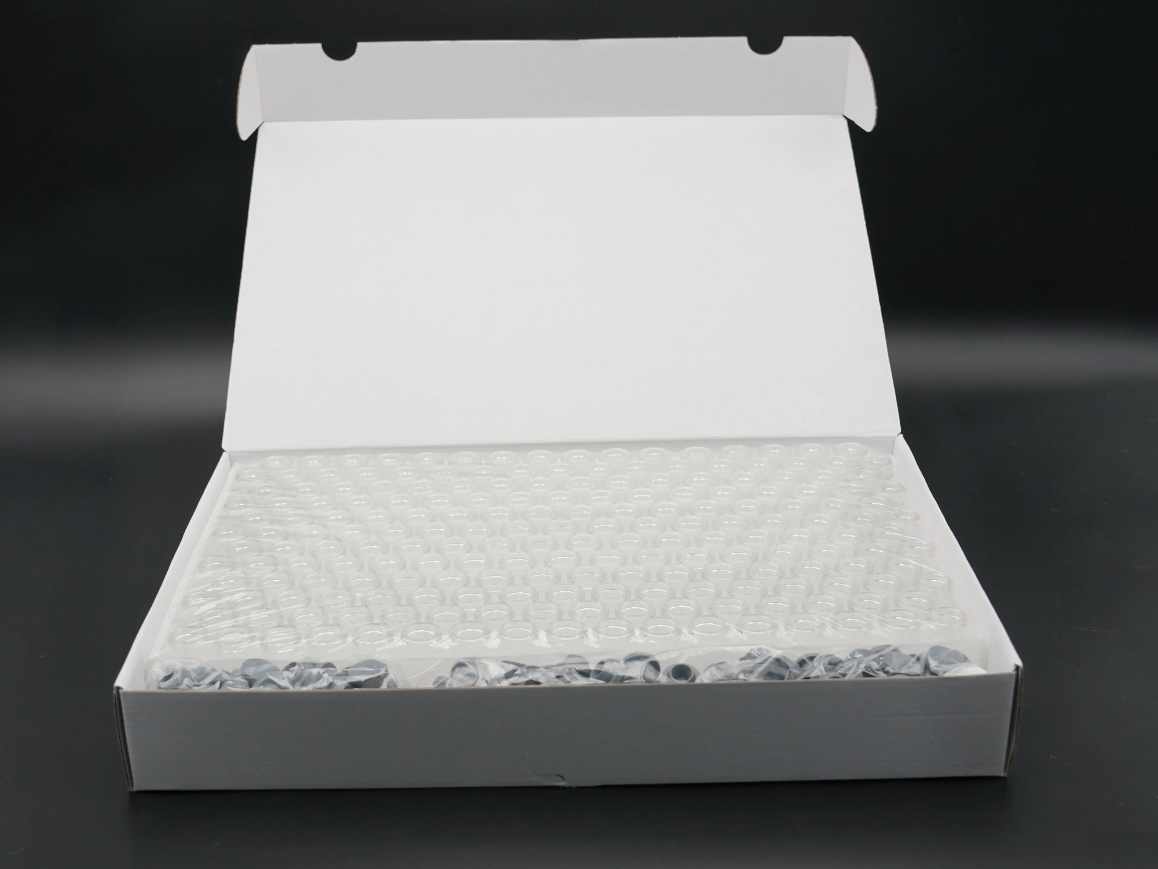 IN440-001: Glass vials with flat bottom, 198 pieces including caps, 22mm outer diameter,