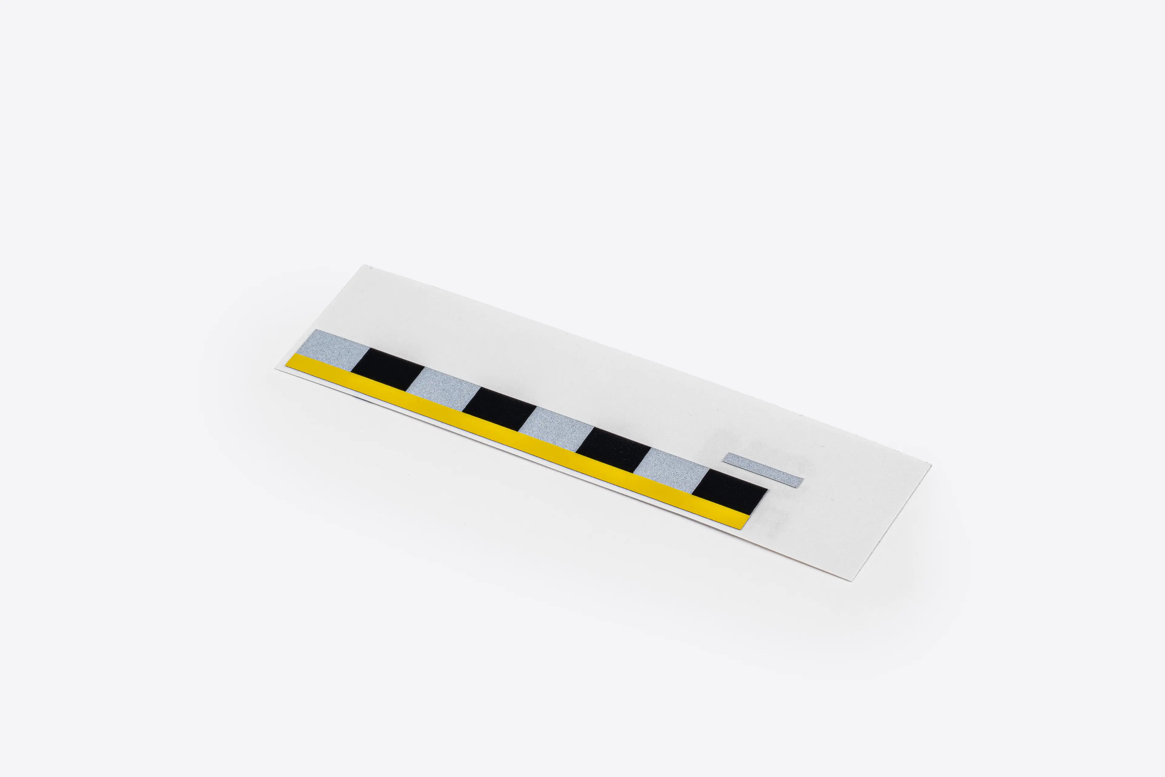 Labels for standard bore spinners for 2.5 mm + 5 mm