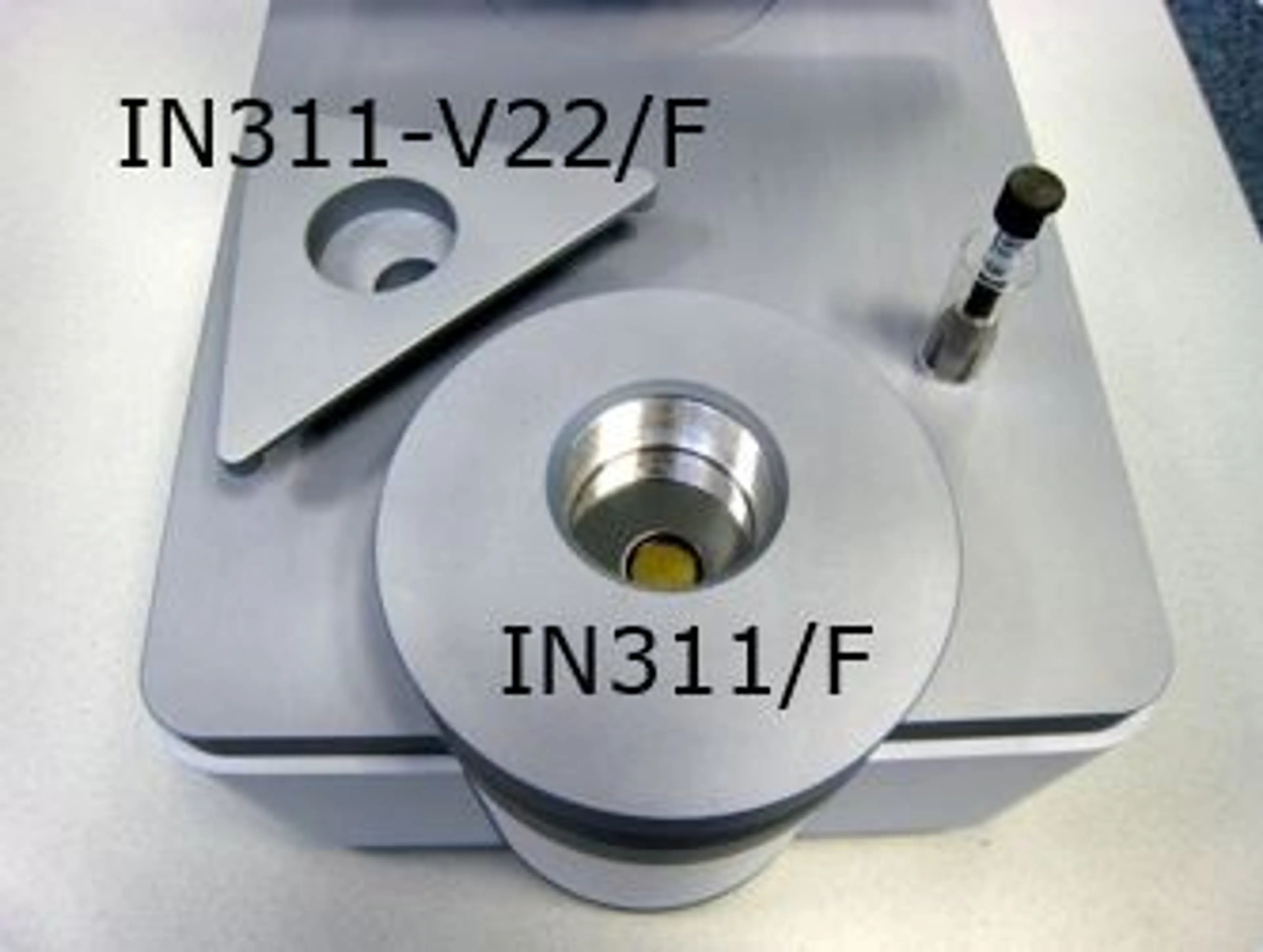 IN311/F: Rotating sample cup holder (51 mm) w/o sample cup for TANGO