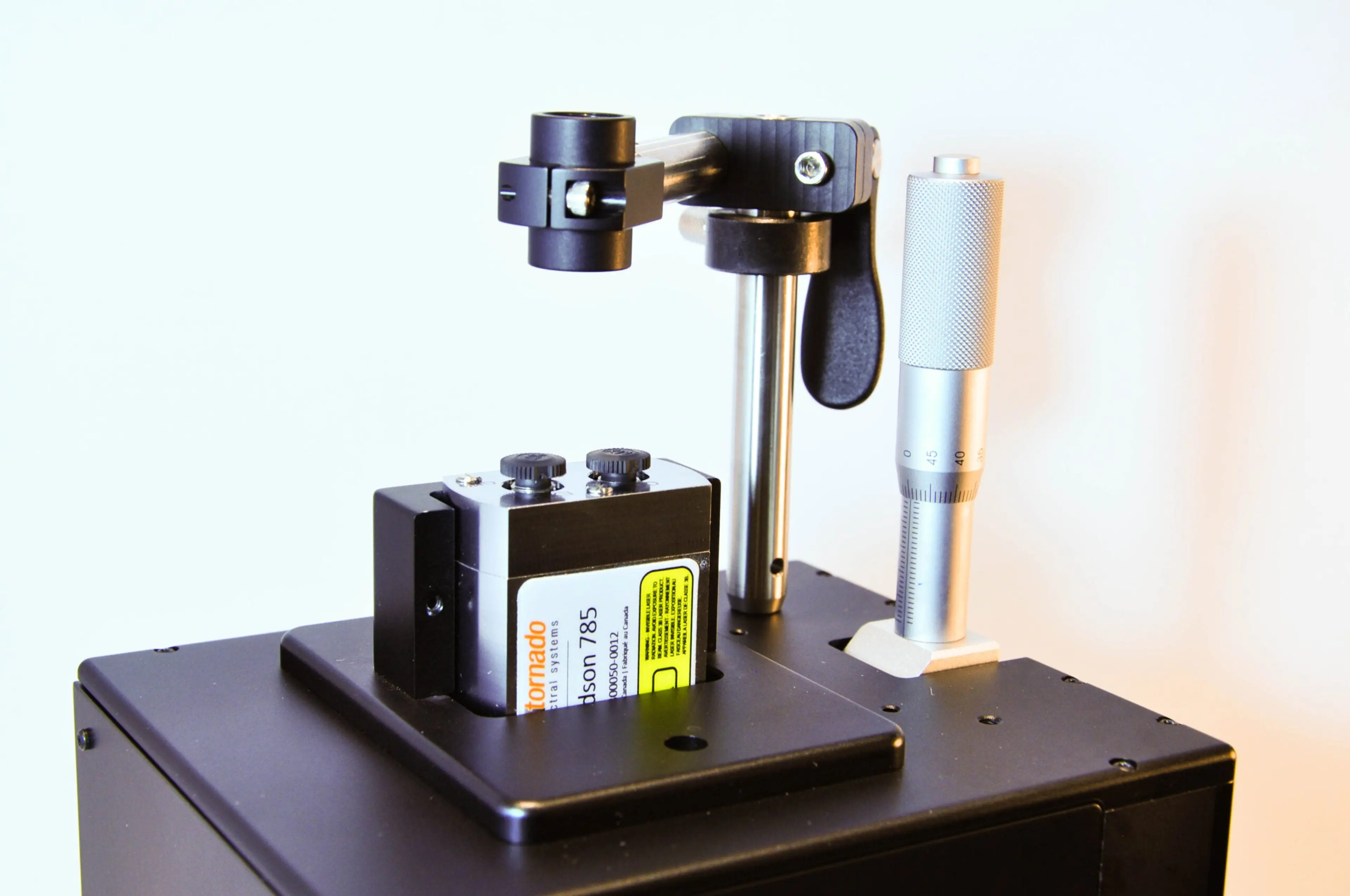 300300: Premium Raman Sample Chamber