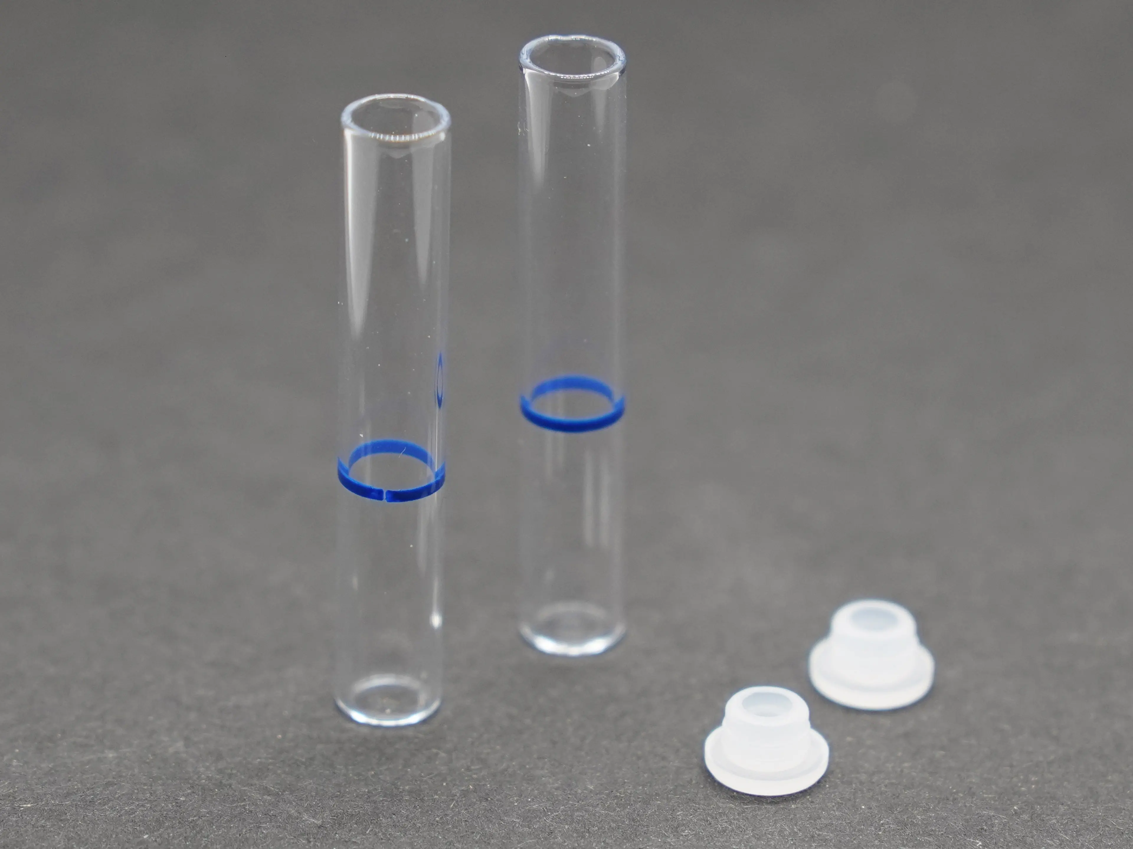 IN430-010: 8mm Vials with stoppers and filling mark, 128 pieces - 10 Pack