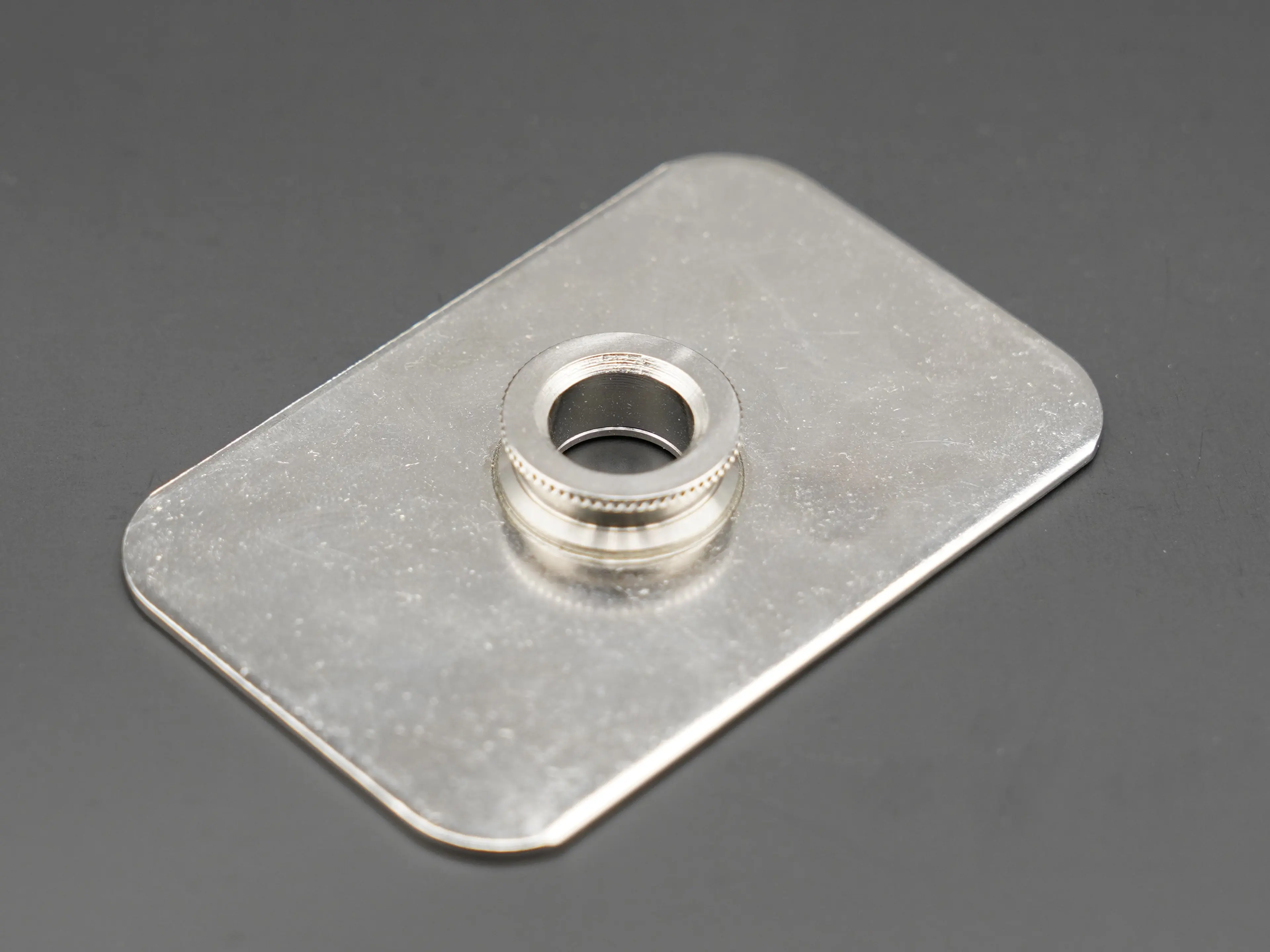 A105: Sample holder for 13mm pellets