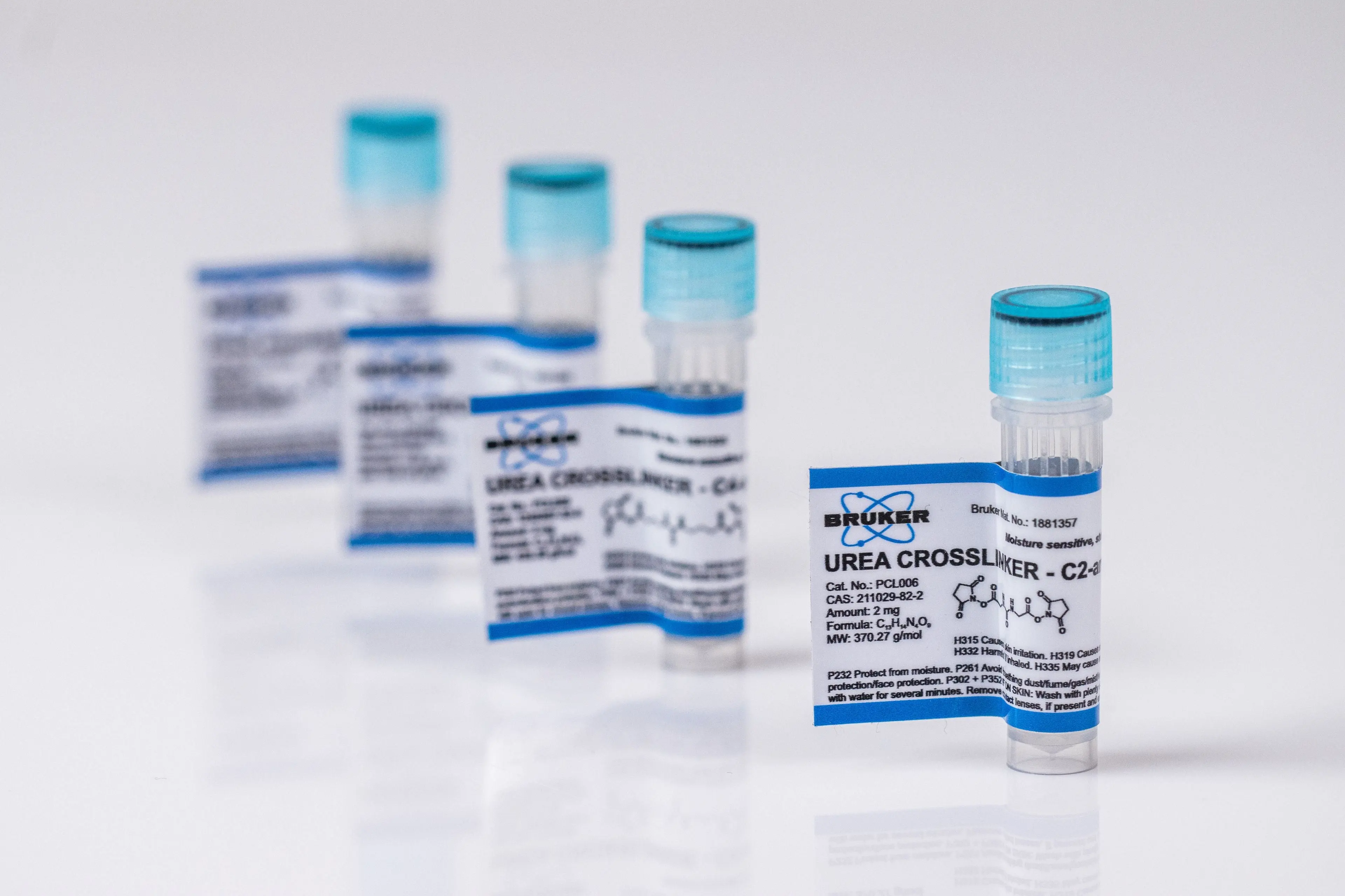 DSAU crosslinker for mass spectrometry