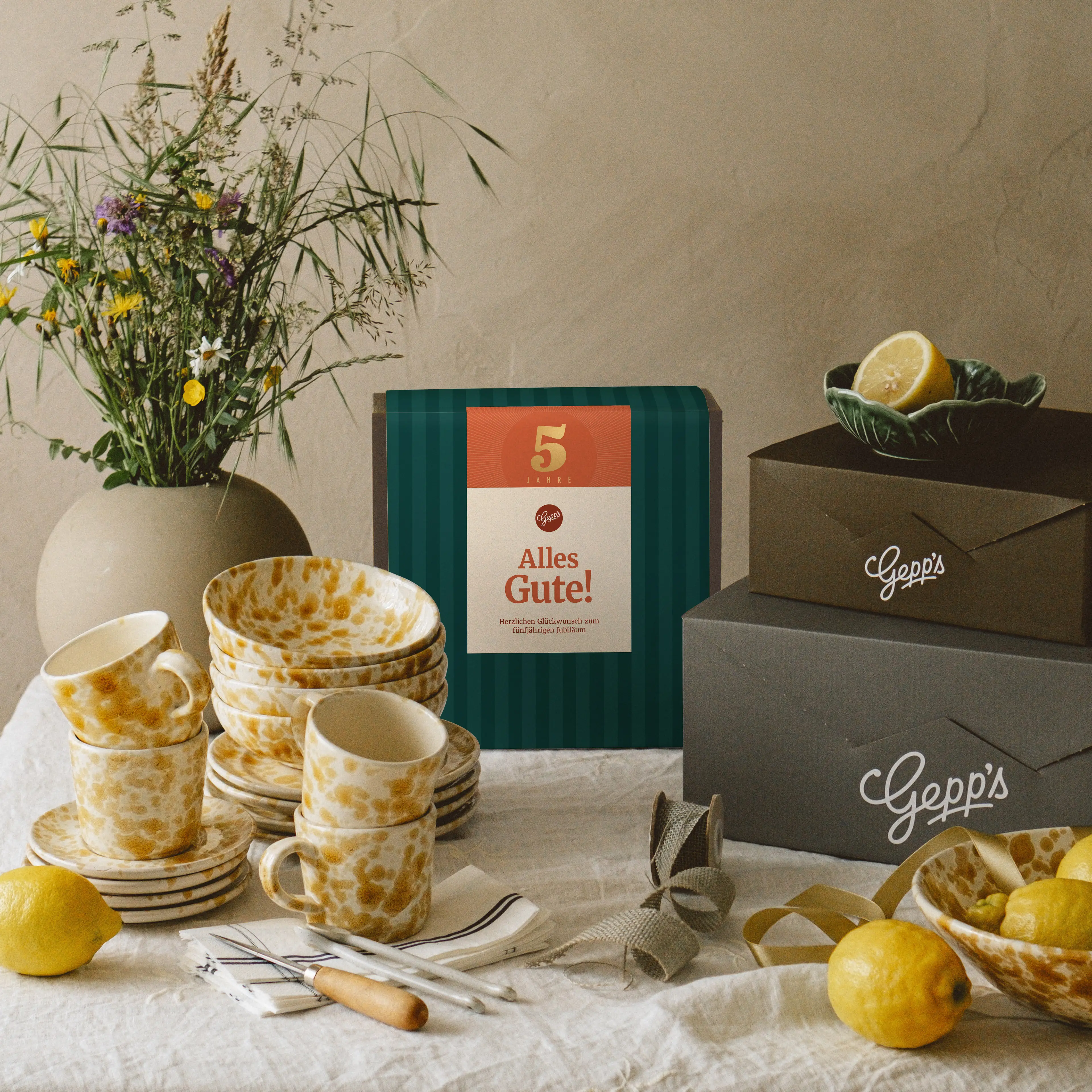 100750-praesentkorb_jubilaeum_5_jahre_2026-05_7_Mitarbeitergeschenk
