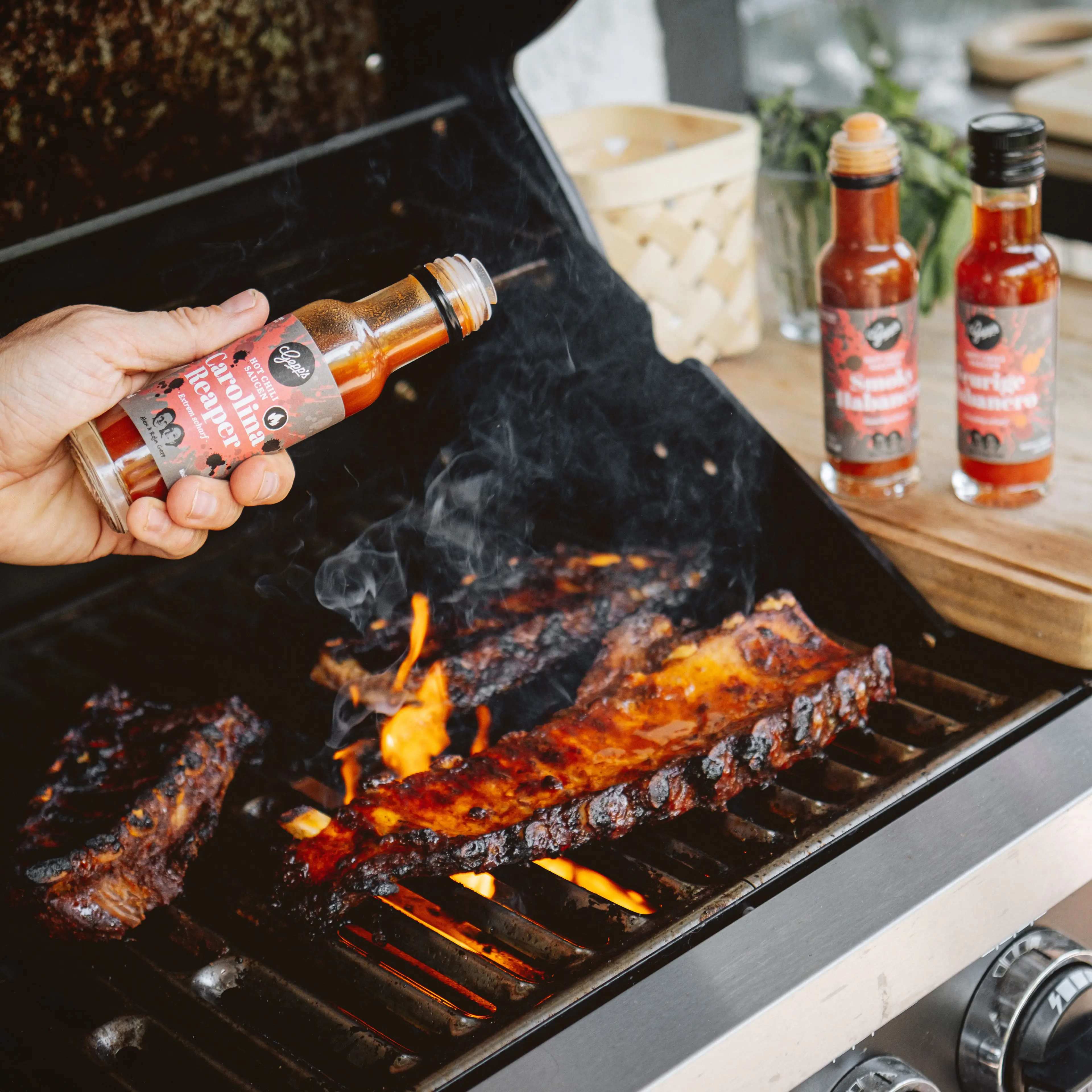Grillen mit scharfen Saucen