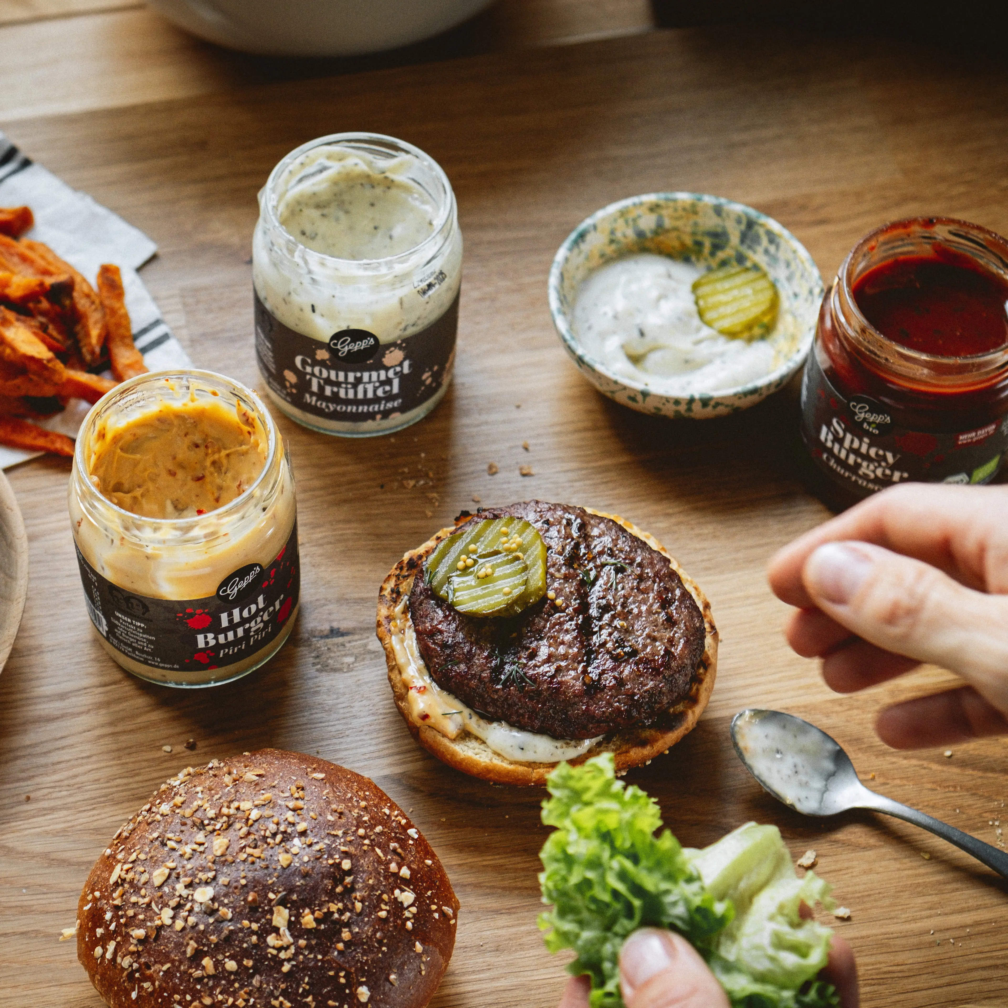 Burger wird zubereitet